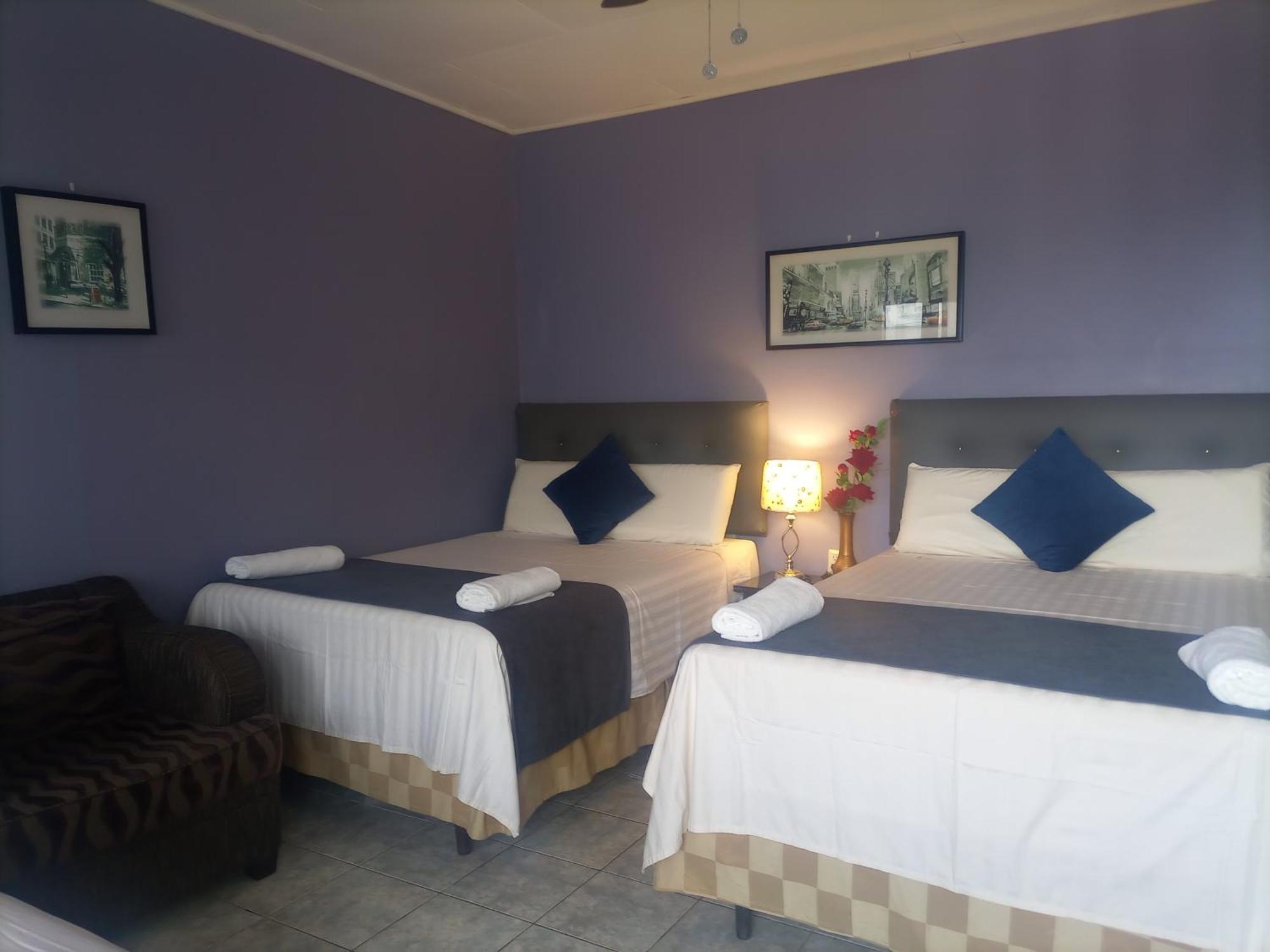 Hostal Vista Del Mar Trujillo Exterior photo
