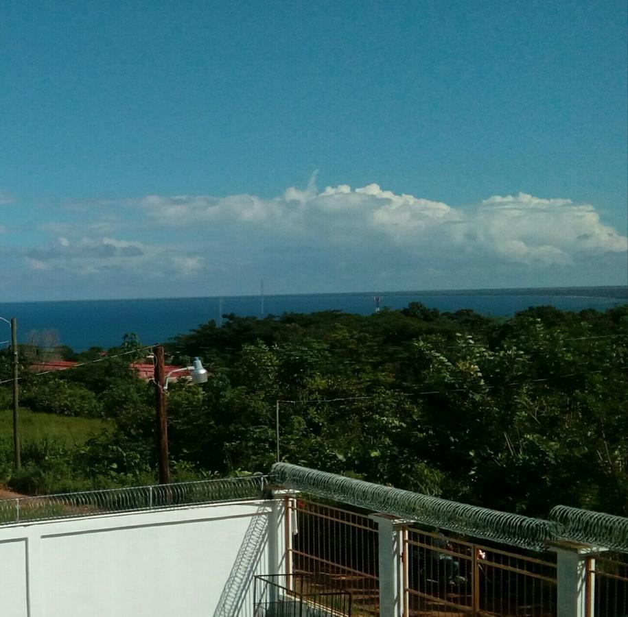 Hostal Vista Del Mar Trujillo Exterior photo