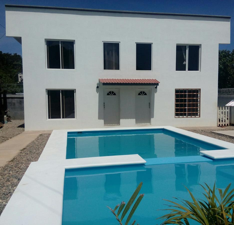 Hostal Vista Del Mar Trujillo Exterior photo