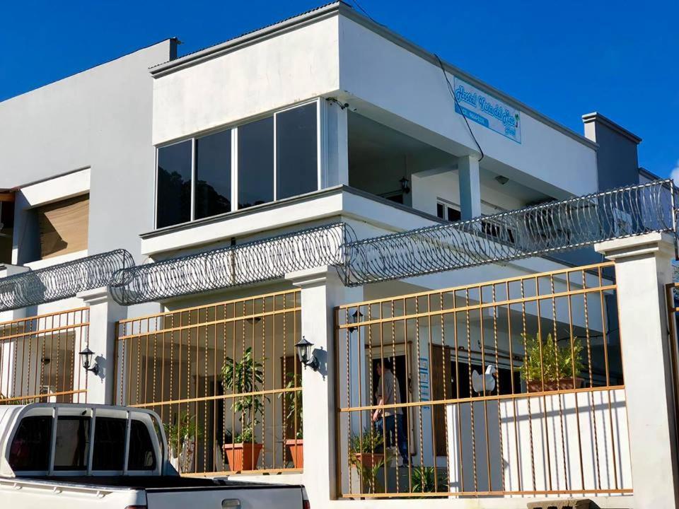 Hostal Vista Del Mar Trujillo Exterior photo